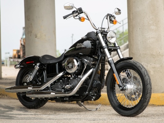 Фото мотоцикла Harley-Davidson Street Bob